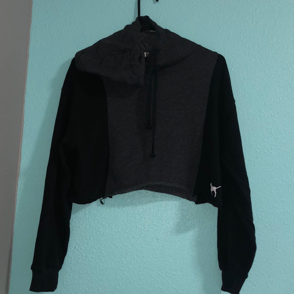Black Cropped Hoodie